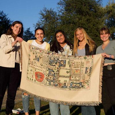 Scripps Vintage Map Tapestry Throw-015